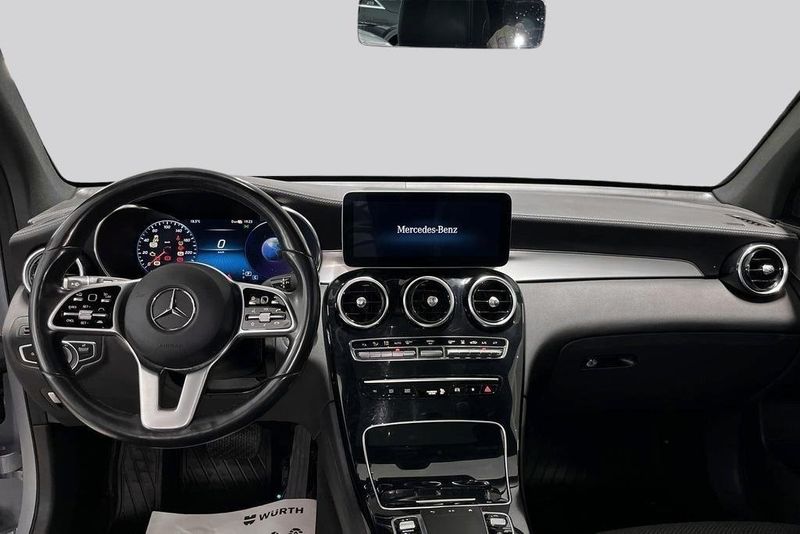 Mercedes GLC300 bild 7