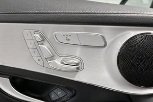 Mercedes GLC300 bild 13