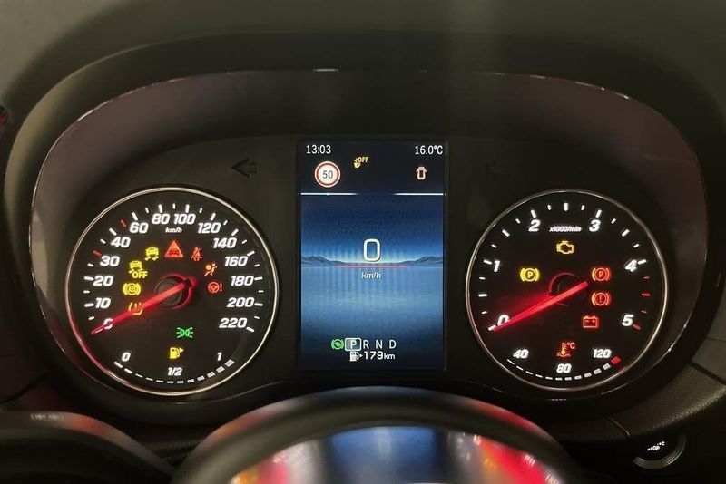 Mercedes T180 bild 10