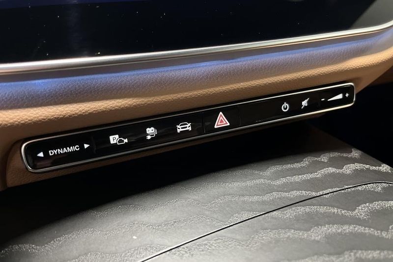 Mercedes E300 bild 13