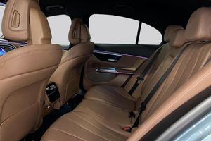 Mercedes E300 bild 9