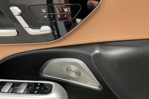 Mercedes E300 bild 13