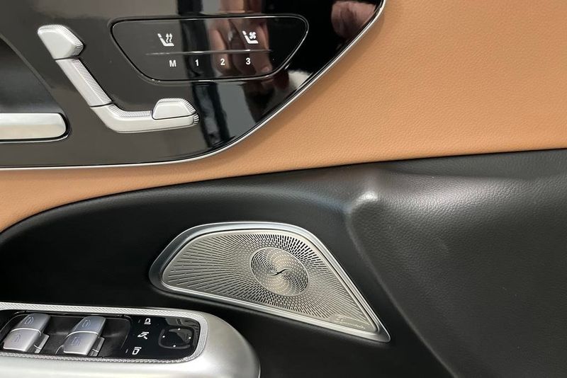 Mercedes E300 bild 13