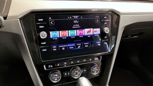 Volkswagen Passat bild 12