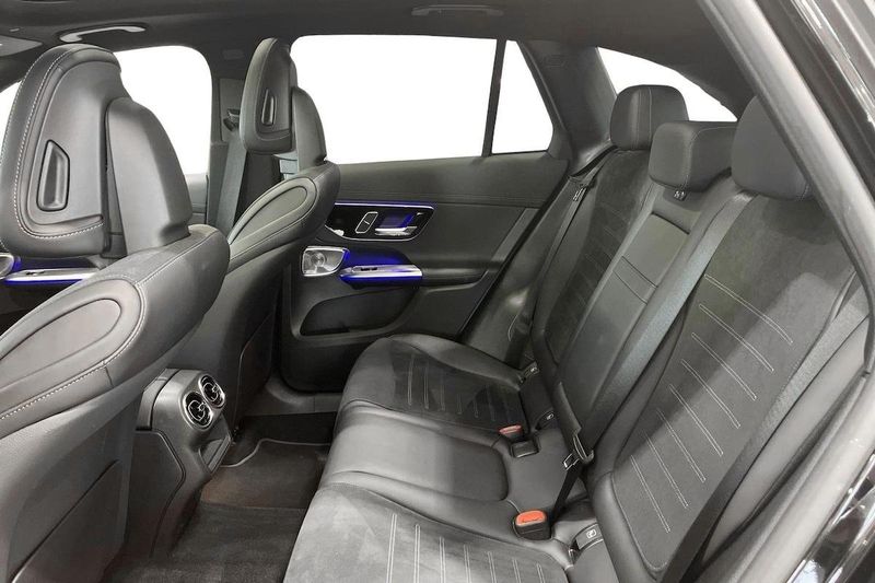 Mercedes GLC300 bild 14