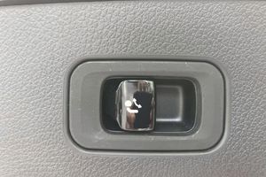 Mercedes GLC300 bild 10