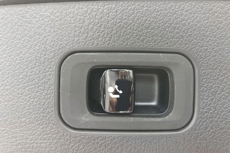 Mercedes GLC300 bild 10
