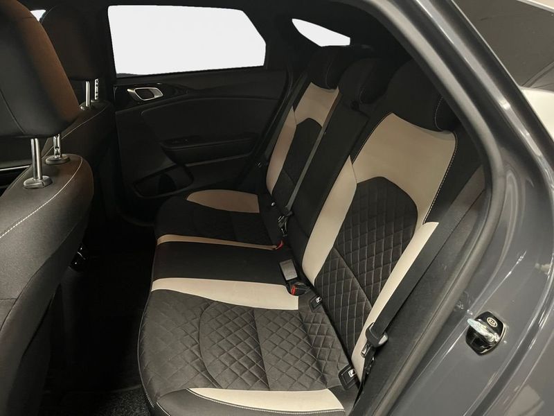 Kia ProCeed bild 13