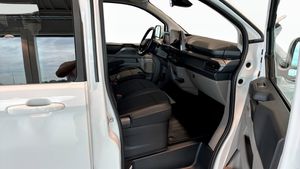 Ford Tourneo Custom bild 3