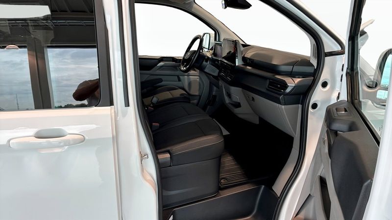 Ford Tourneo Custom bild 3