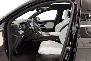 Mercedes GLC220 bild 9