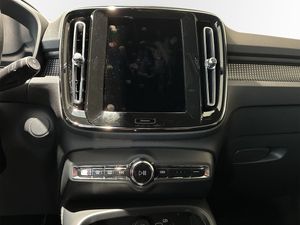 Volvo EX40 bild 13