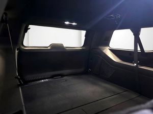 Chevrolet Suburban bild 22