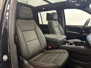 Chevrolet Suburban bild 26