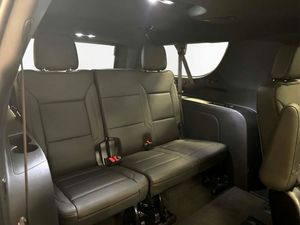 Chevrolet Suburban bild 37