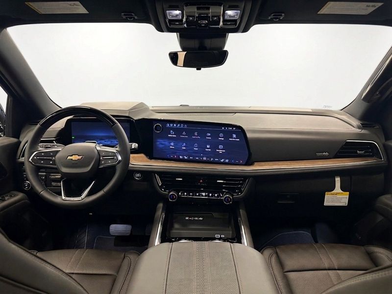 Chevrolet Suburban bild 27