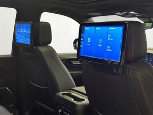 Chevrolet Suburban bild 38