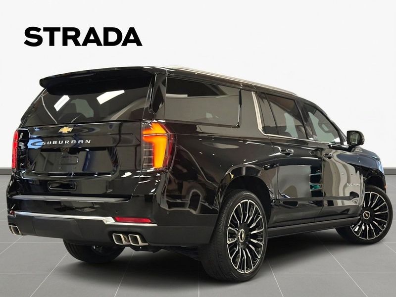 Chevrolet Suburban bild 6