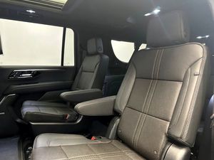 Chevrolet Suburban bild 34