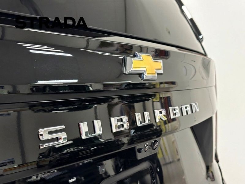Chevrolet Suburban bild 16
