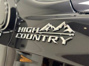 Chevrolet Suburban bild 32