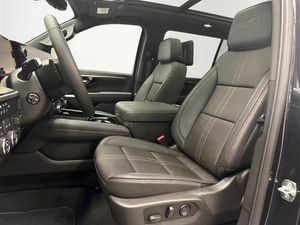Chevrolet Suburban bild 17