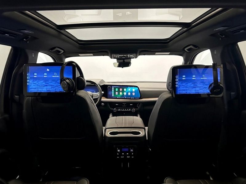 Chevrolet Suburban bild 27
