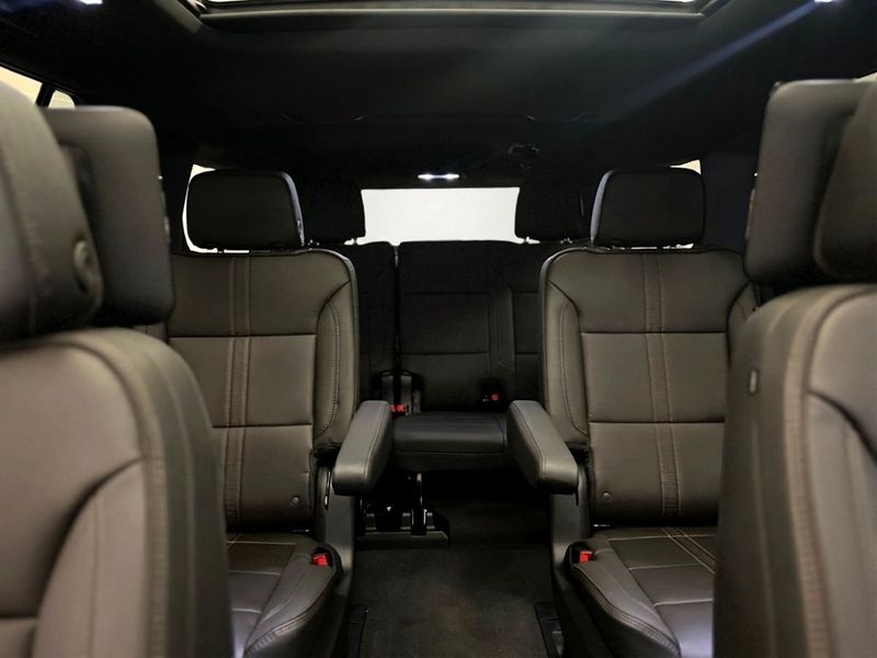 Chevrolet Suburban bild 29