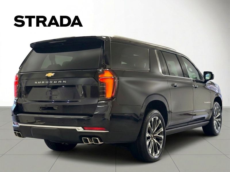 Chevrolet Suburban bild 7