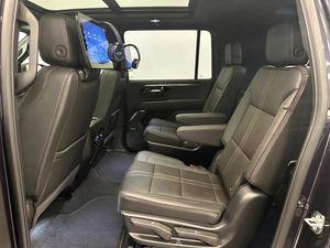 Chevrolet Suburban bild 28