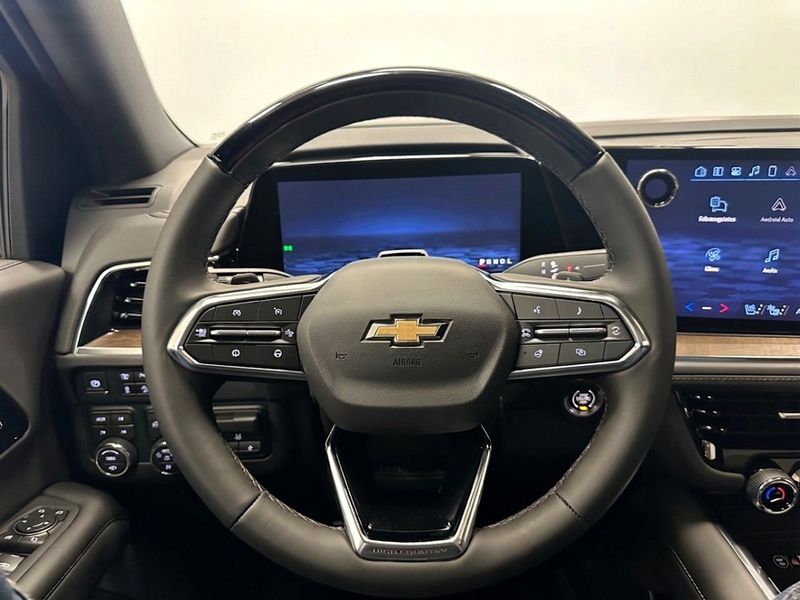 Chevrolet Suburban bild 19