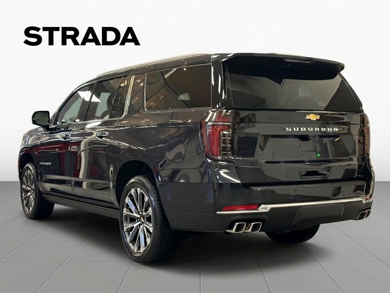 Chevrolet Suburban bild 6