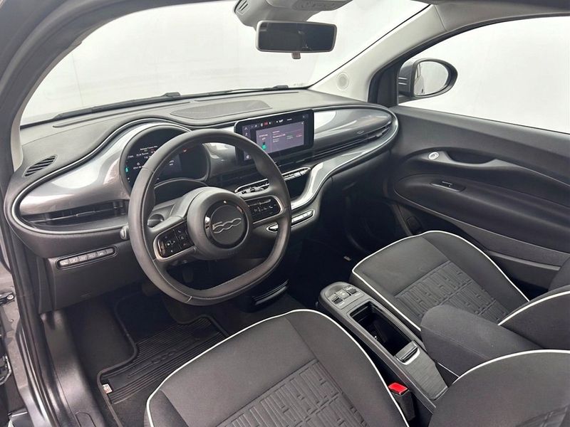 Fiat 500e bild 10