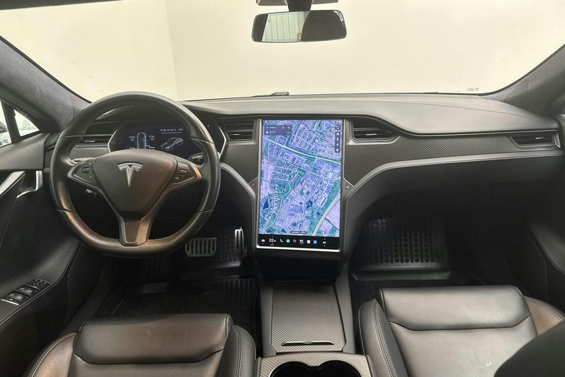 Tesla Model S bild 6
