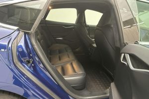 Tesla Model S bild 8