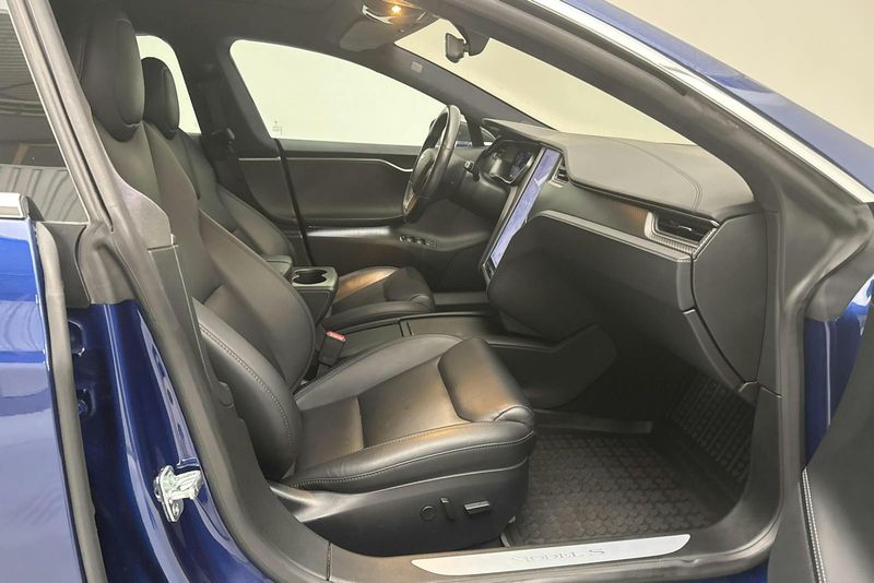 Tesla Model S bild 7