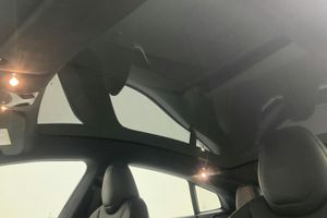 Tesla Model S bild 15