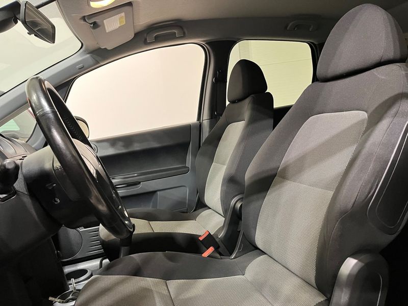 Mitsubishi Colt bild 8
