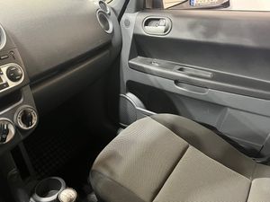 Mitsubishi Colt bild 15