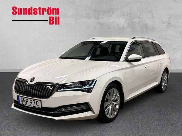 Skoda Superb iV Style Business Cockpit/Drag/Värmare/Kamera Kombi - 2021