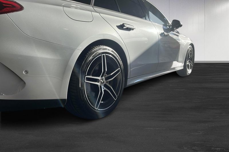 Mercedes E300 bild 5