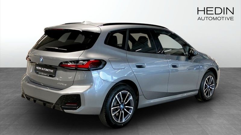 BMW 225 bild 2