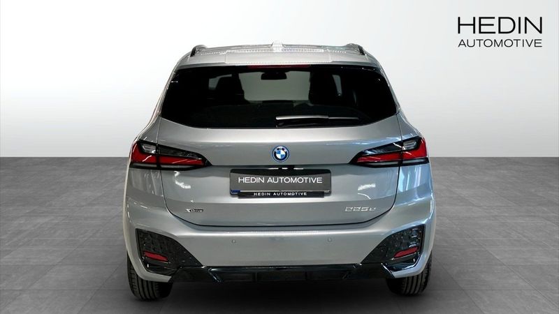 BMW 225 bild 7
