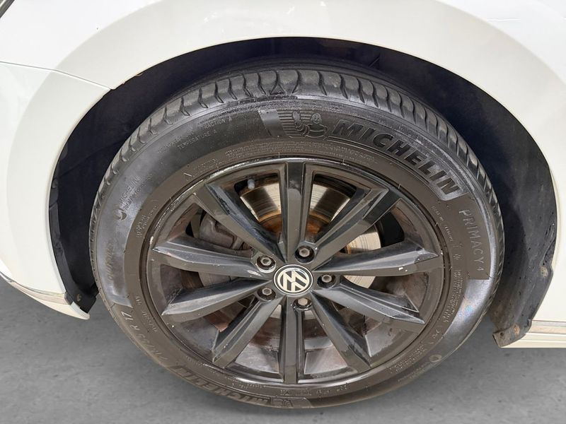 Volkswagen Passat bild 12