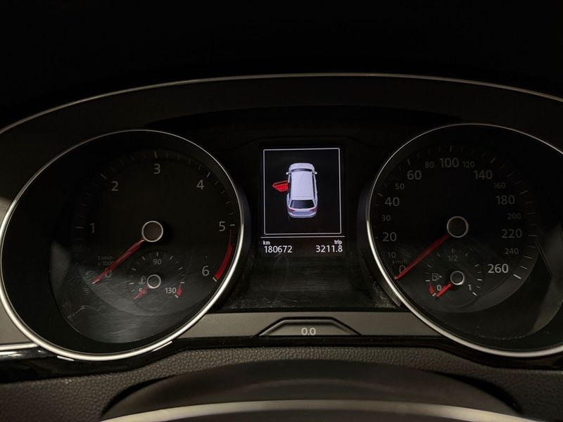 Volkswagen Passat bild 18