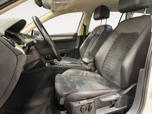 Volkswagen Passat bild 9