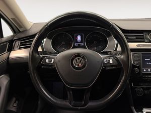 Volkswagen Passat bild 20
