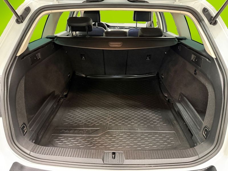 Volkswagen Passat bild 15