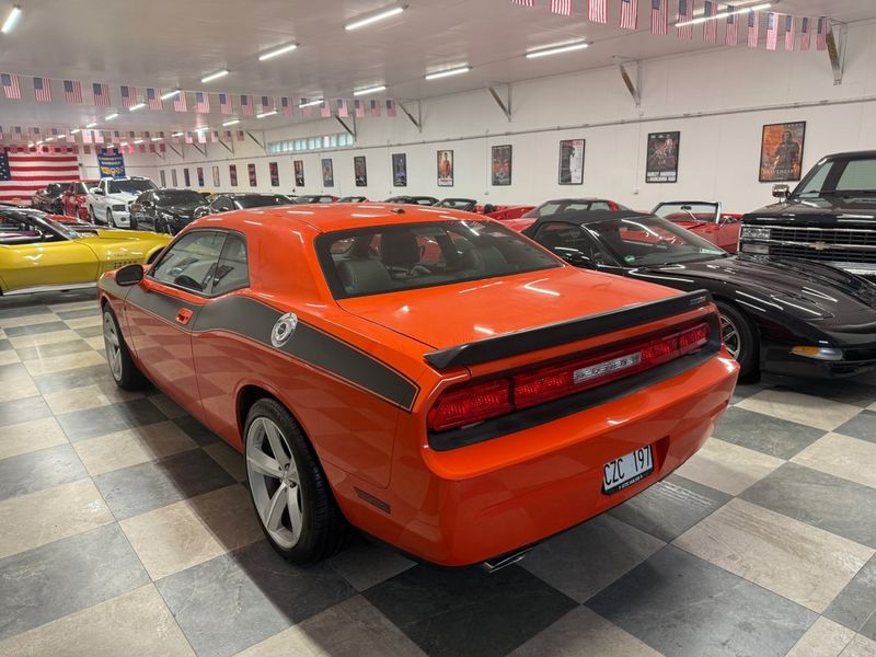 Dodge Challenger bild 8