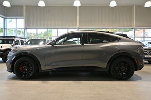 Ford Mustang Mach-E bild 2